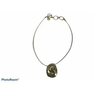 Gold necklace pendant